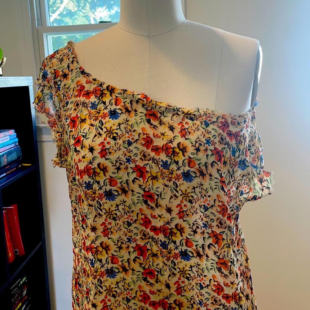Silk Theory/Sheer flower pattern top